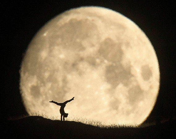 Moon silhouette 2