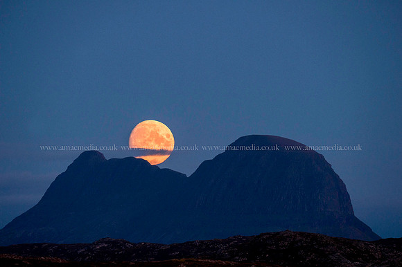 Suilven - moon rise 3