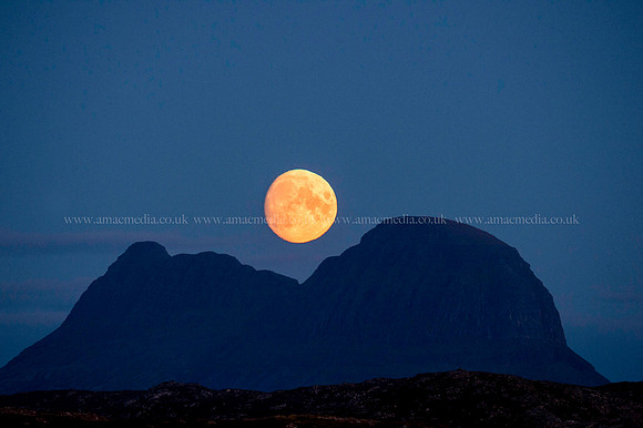 Suilven - moon rise 2