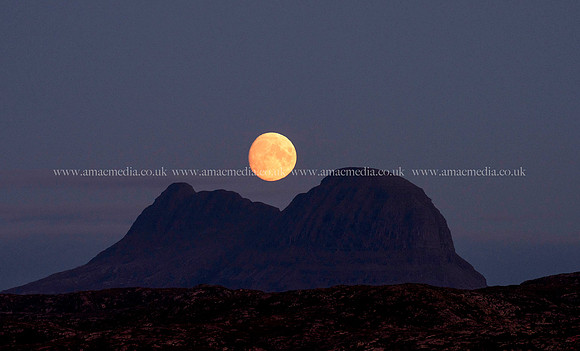Suilven - moon rise 5